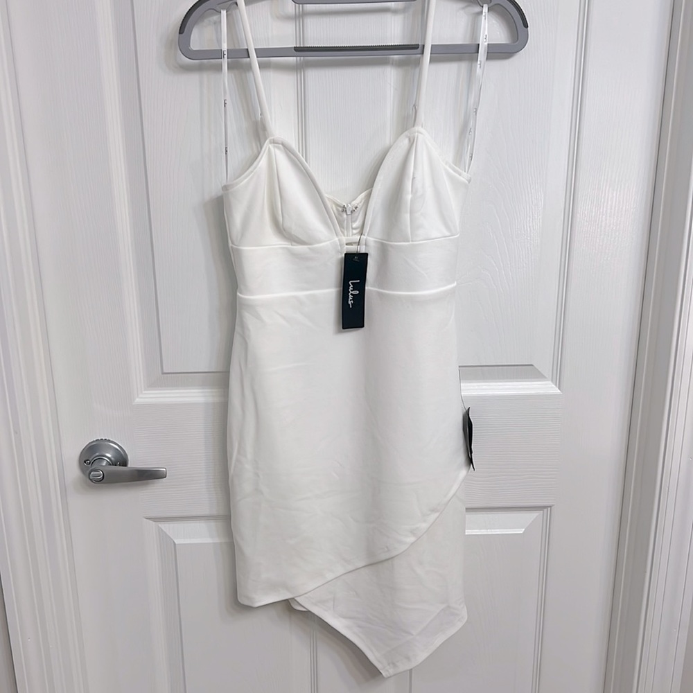 BRAND NEW WITH TAGS WHITE LULU’S DRESS SIZE SMALL